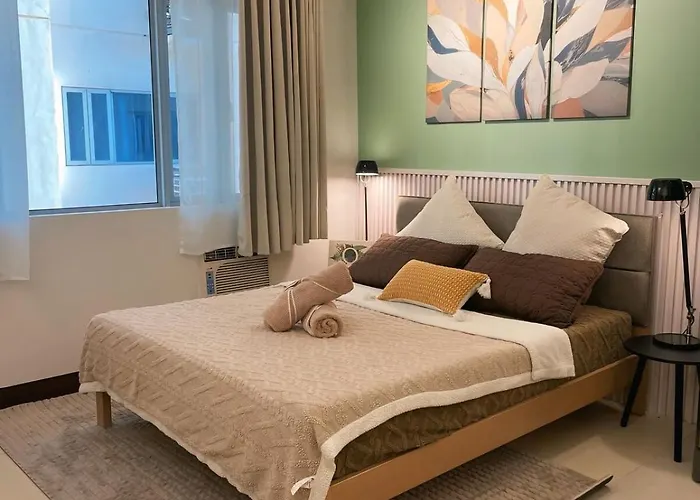 Venice Mckinley With Pool, Gym, Fast Wifi And Netflix Manila