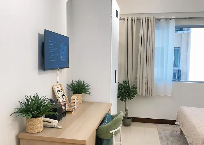 Apartment Venice Mckinley With Pool, Gym, Fast Wifi And Netflix Manila