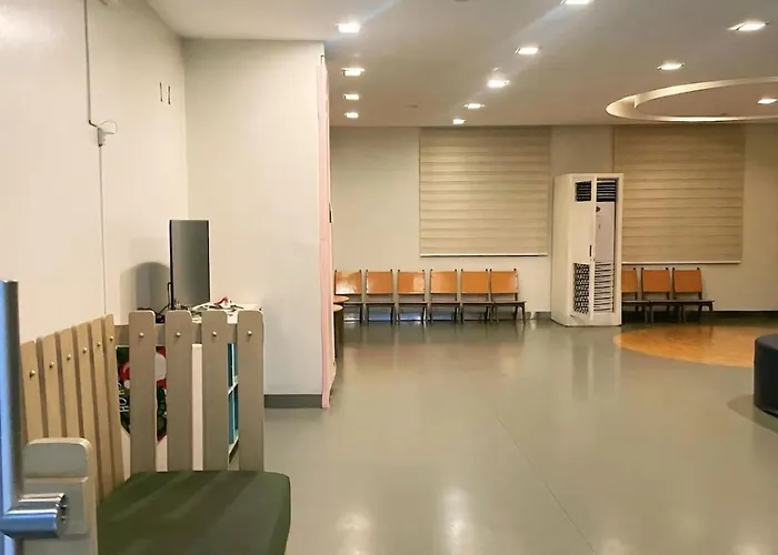 Venice Mckinley With Pool, Gym, Fast Wifi And Netflix